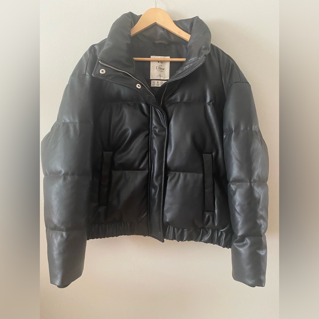 Nwot Abercrombie Women’s A&F Ultra Collection Vegan Leather Mini Puffer Size Xl